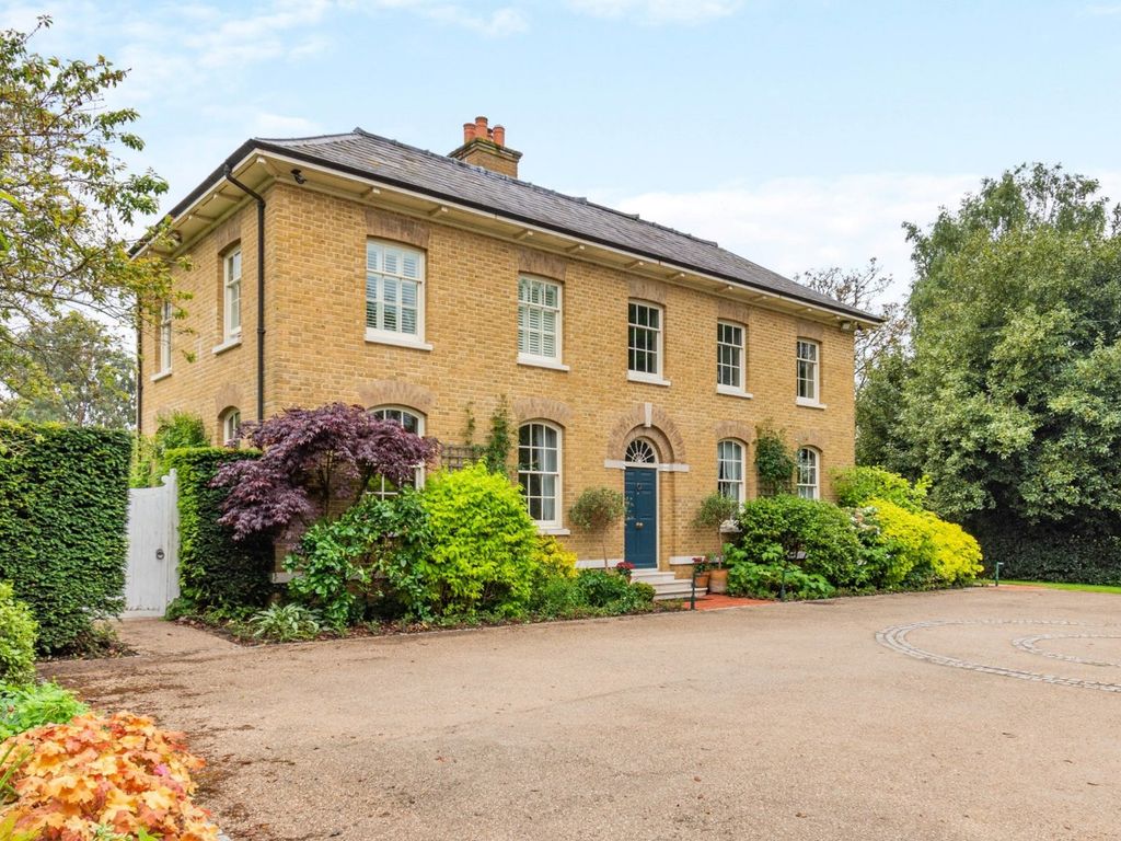 6 bed detached house for sale in Meopham Green, Meopham, Kent DA13, £