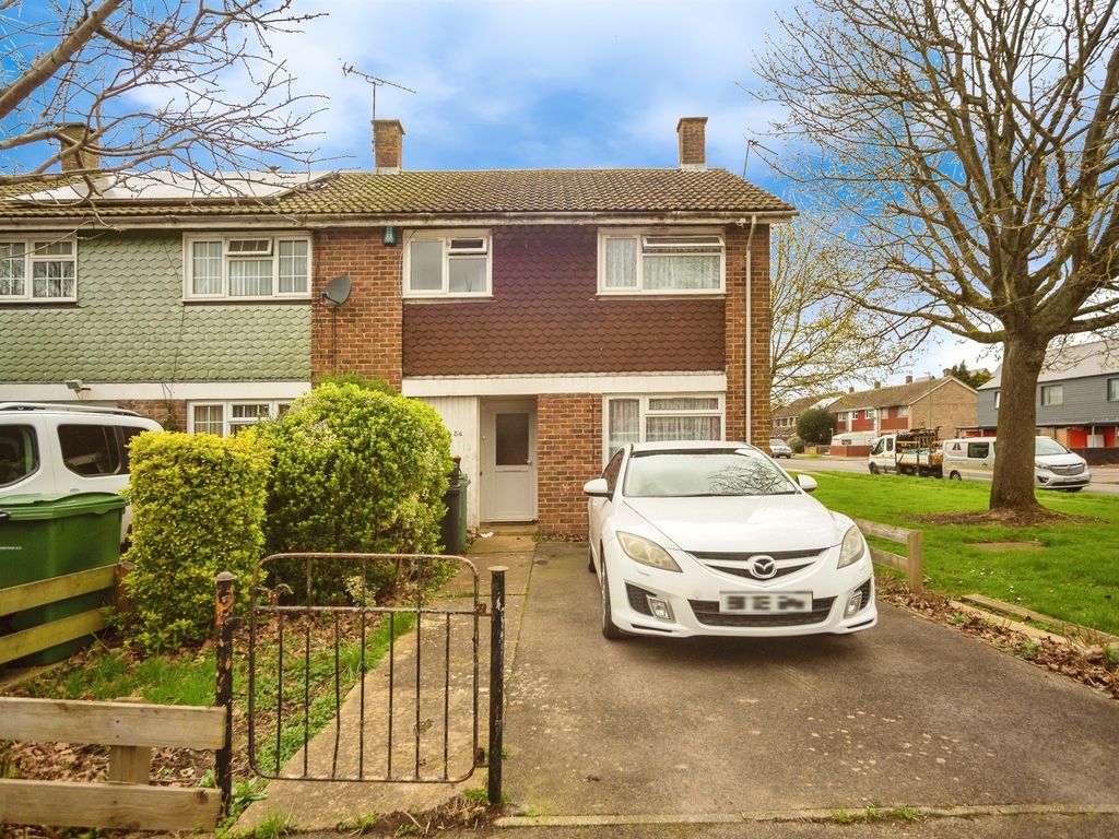 3 bed end terrace house for sale in Bicknor Road, Maidstone ME15, £