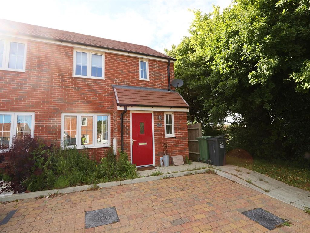 3 bed property to rent in Ramsons Lane, Stone Cross, Pevensey BN24, £