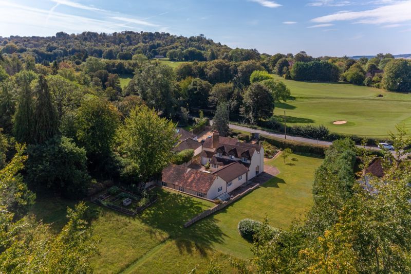 5 bed detached house for sale in Cadsden Road, Princes Risborough HP27