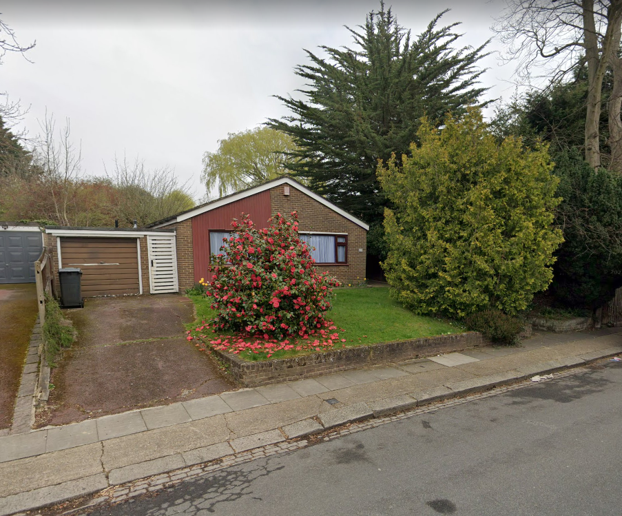 Land for sale in Gloucester Road, New EN5, £1,250,000 Zoopla