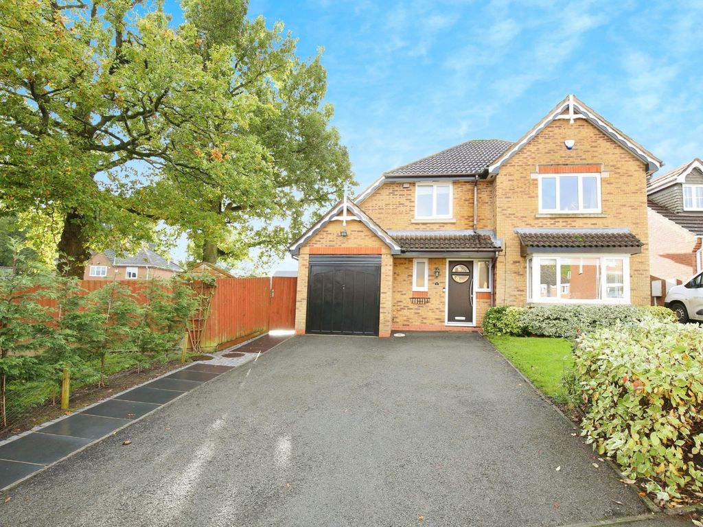 4 bed detached house for sale in Mulberry Way, Hartshill, Nuneaton CV10