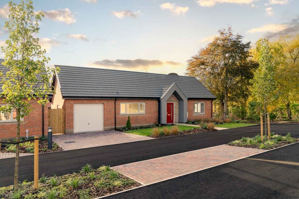 New home, 3 bed property for sale in Bluebell Road, Eaton NR4, £602,450