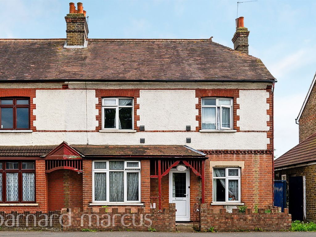 3 bed semidetached house for sale in Staines Road, Bedfont, Feltham