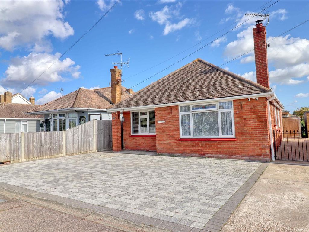 4 bed bungalow for sale in Cherry Tree Avenue, ClactonOnSea CO15, £
