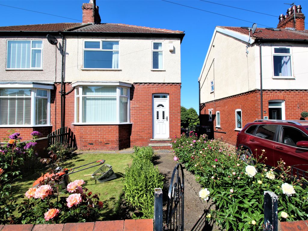 3 bed semidetached house for sale in Brookfield Avenue, Swinton