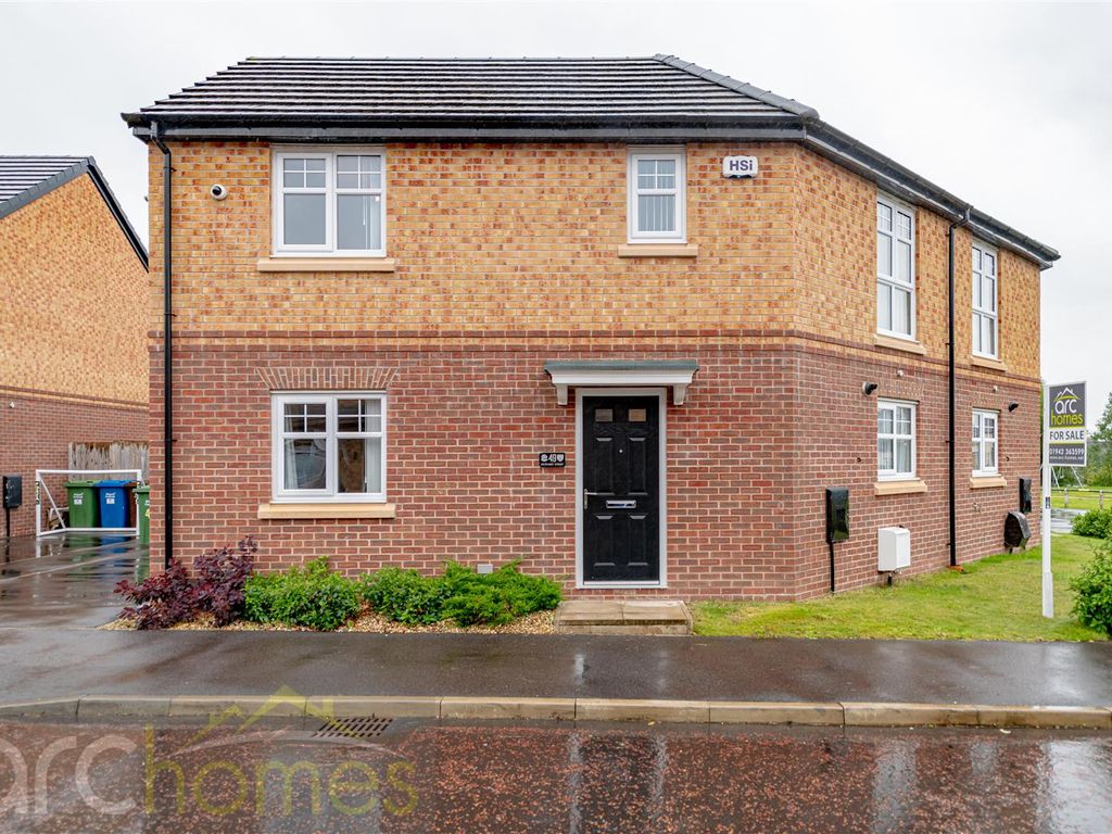 3 bed semidetached house for sale in Stothert Street, Atherton