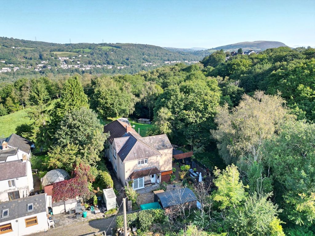 3 bed semidetached house for sale in Graig Road, Alltwen, Pontardawe