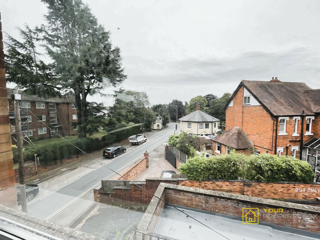 2 bed flat to rent in Flat 5, Arlington Court, Droitwich Road