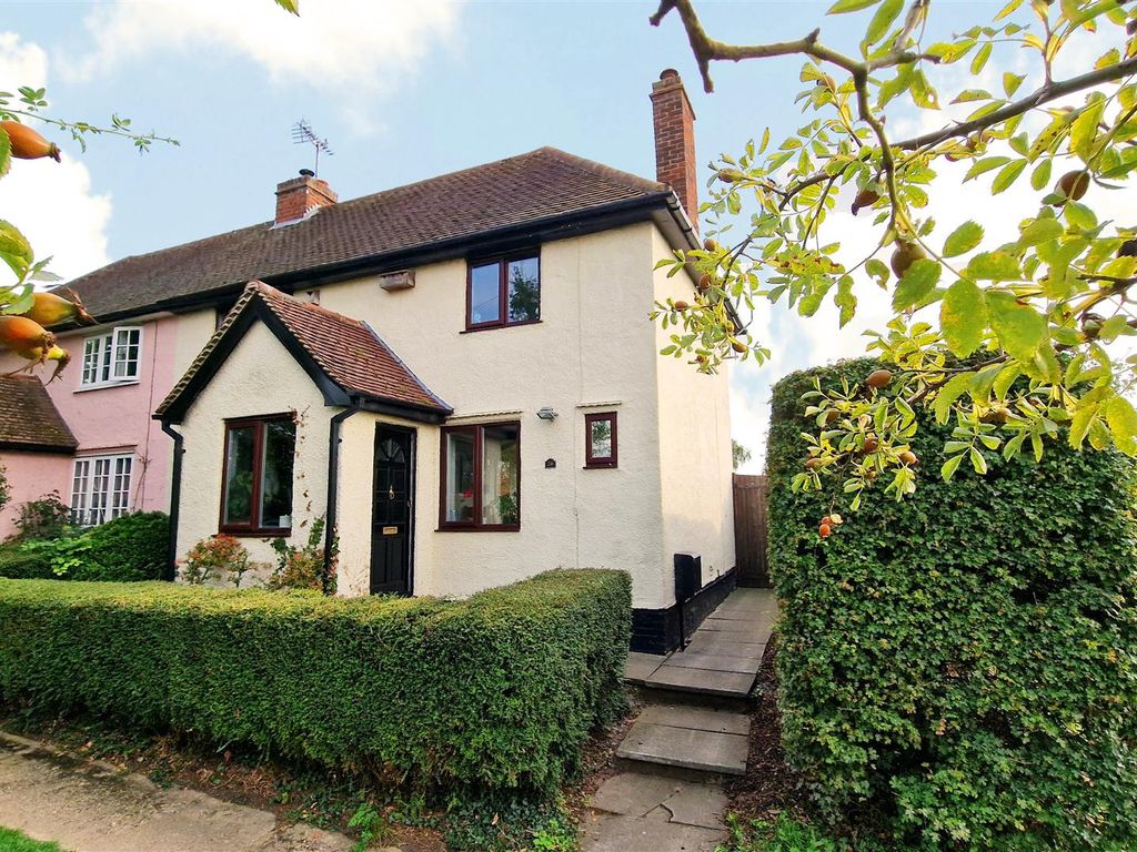 4 bed semidetached house for sale in Friars Road, Braughing, Herts