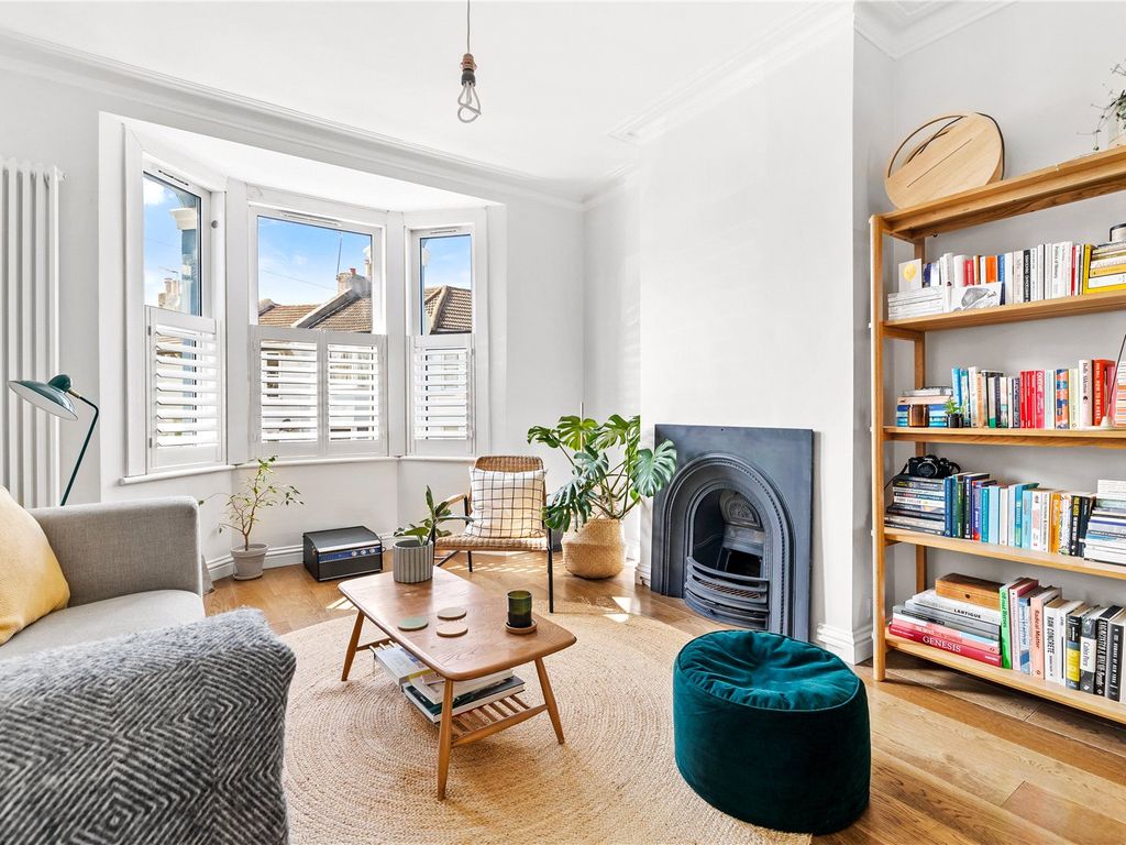 3 bed terraced house to rent in Bentham Road, Brighton, East Sussex BN2, £2,500 pcm Zoopla