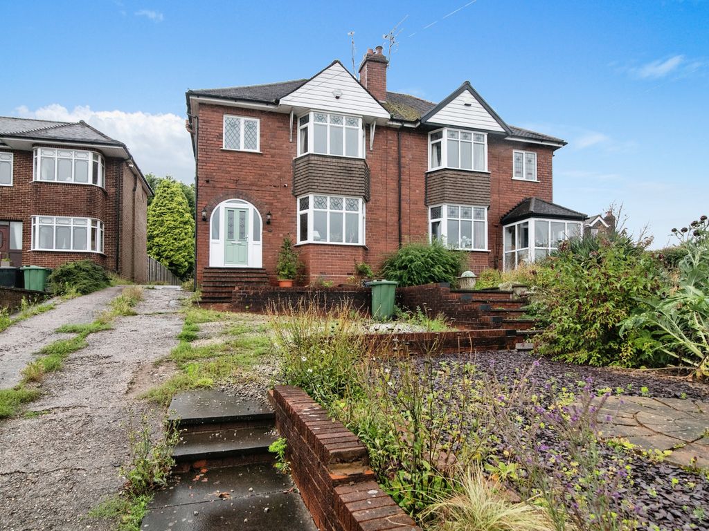 3 bed semidetached house for sale in Wolverhampton Road, Dudley DY3, £