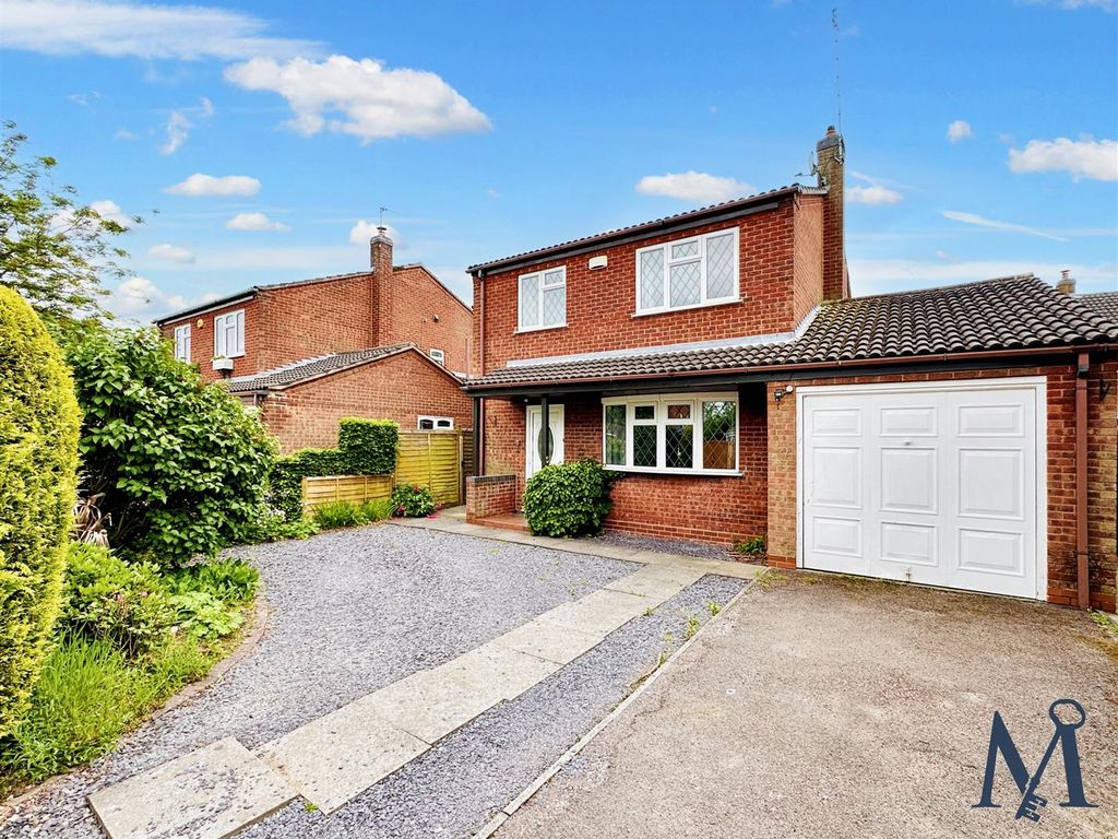 4 bed detached house for sale in Castle Way, AshbyDeLaZouch LE65, £