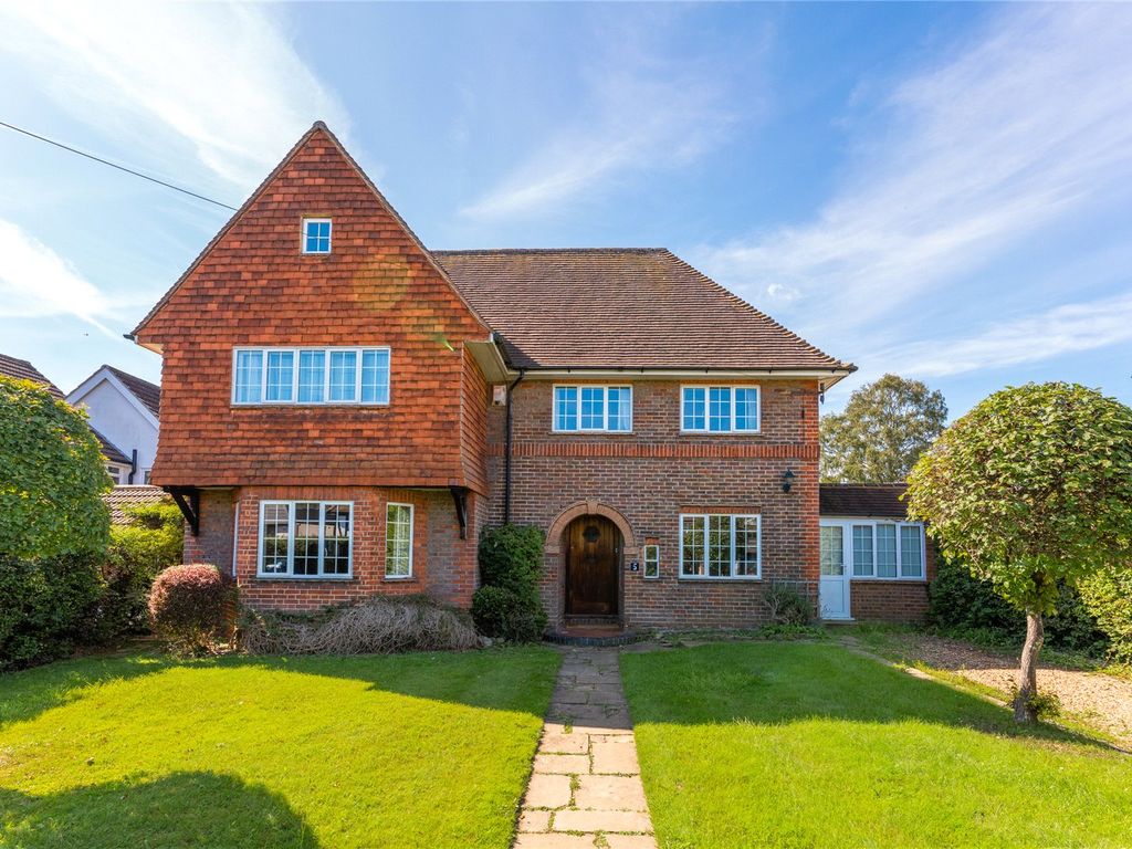 4 bed detached house for sale in Chenies Avenue, Little Chalfont