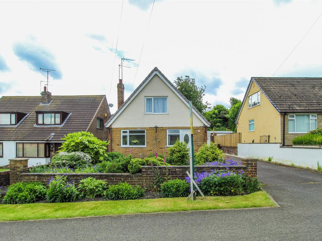 4 bed detached house for sale in Brandy Carr Road, Kirkhamgate