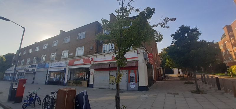 Two Bedroom Flat For Sale, Crossthwaite Avenue, London SE5