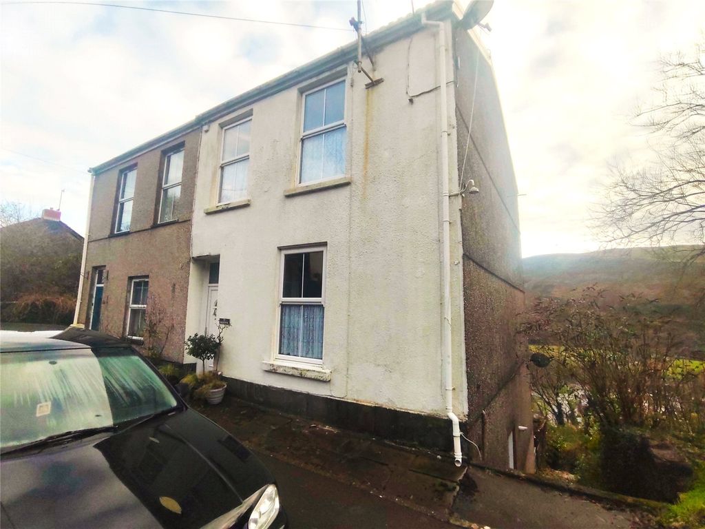 3 bed semidetached house for sale in Cyfyng Road, Ystalyfera, Neath