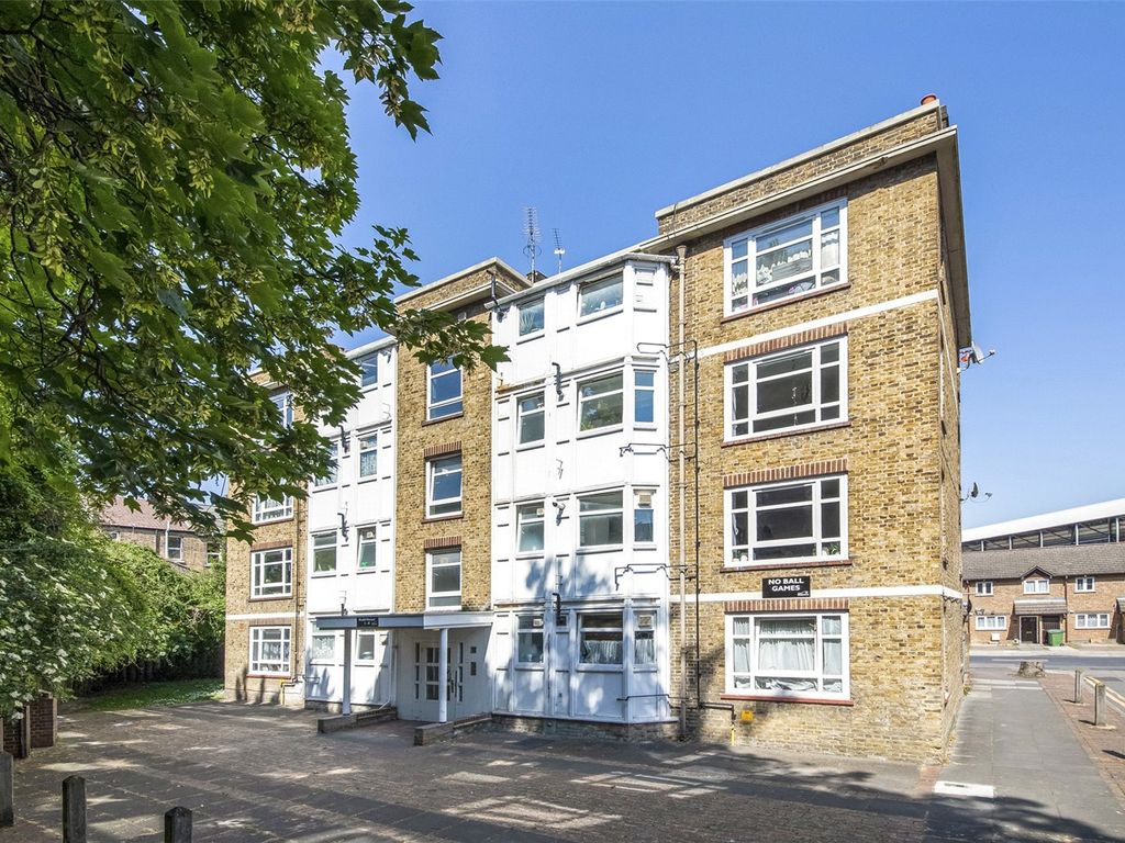 2 bed flat for sale in Valley Grove, Charlton SE7 Zoopla