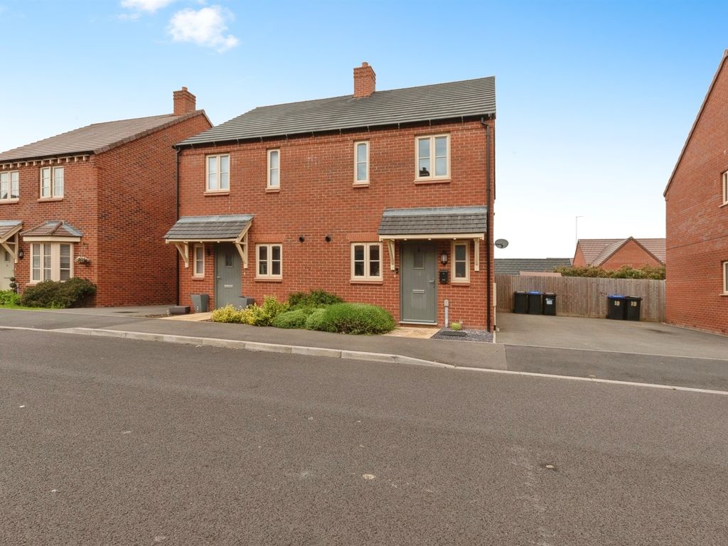 2 bed semidetached house for sale in Brickfield Close, Moulton