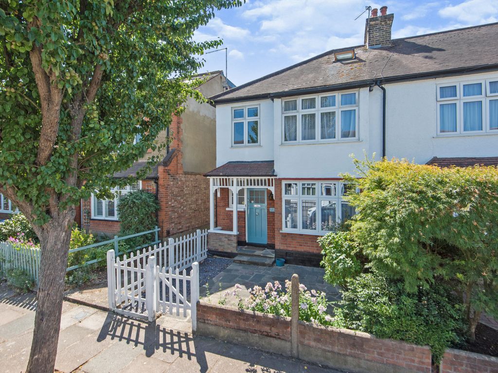 3 bed end terrace house for sale in Highclere Road, New Malden KT3 Zoopla