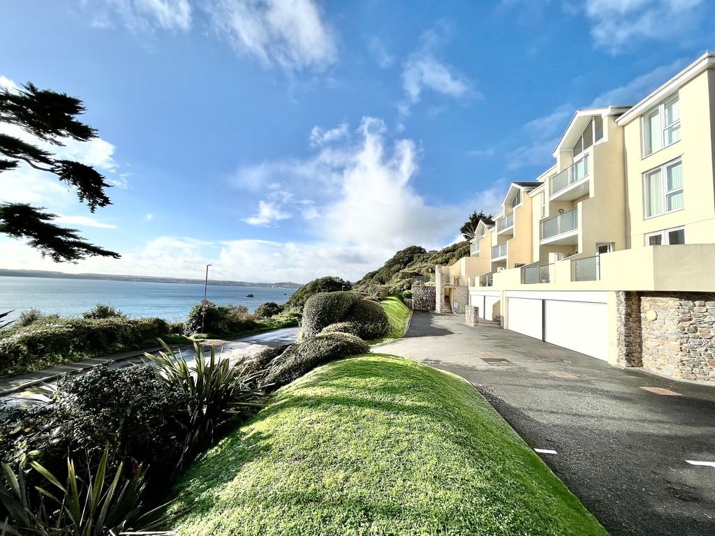 3 bed flat for sale in Ilsham Marine Drive, Torquay TQ1 Zoopla