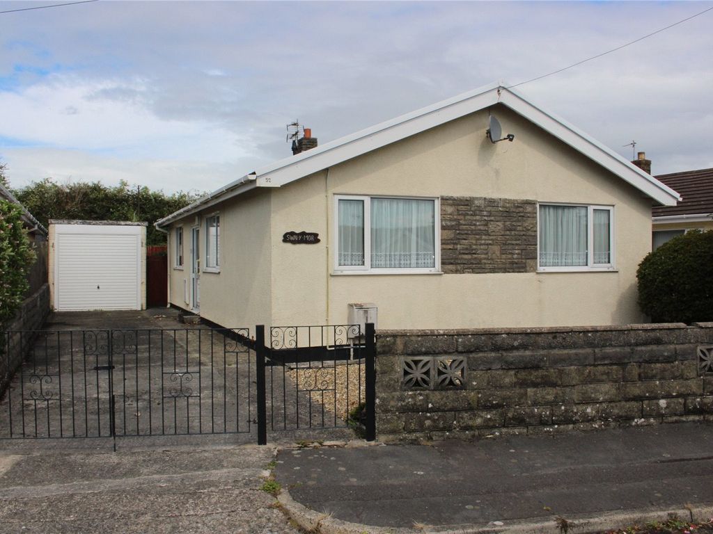 3 bed bungalow for sale in Pencaerfenni Park, Crofty, Swansea SA4, £