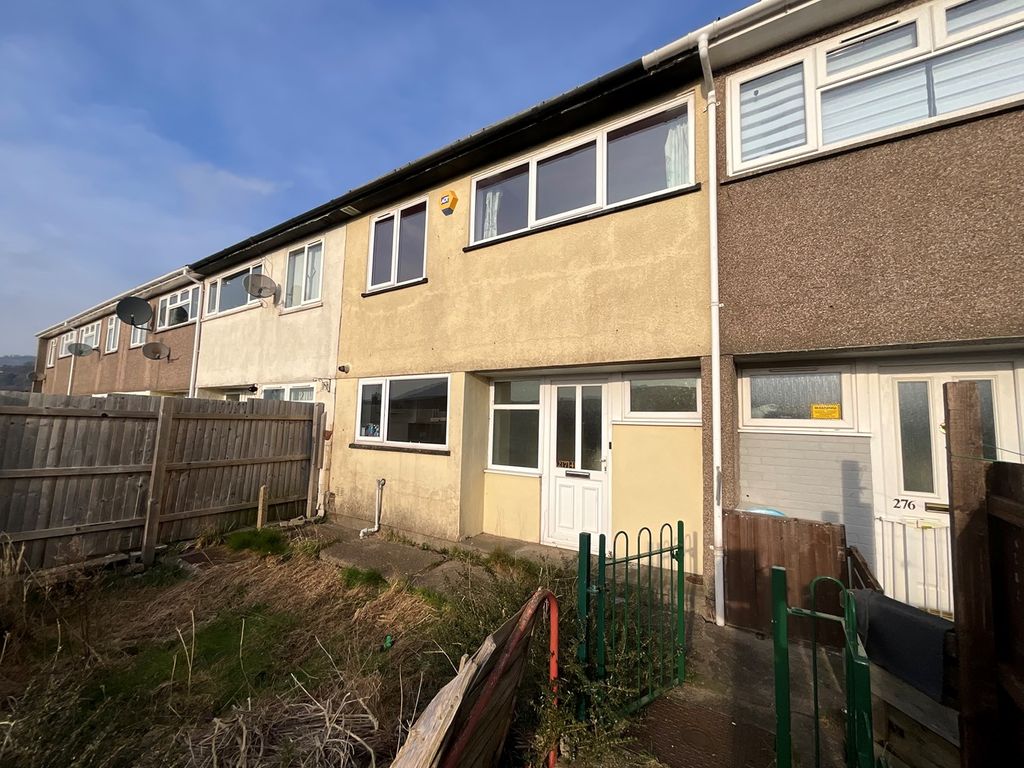 4 bed terraced house for sale in Elm Drive, Risca, Newport NP11 Zoopla