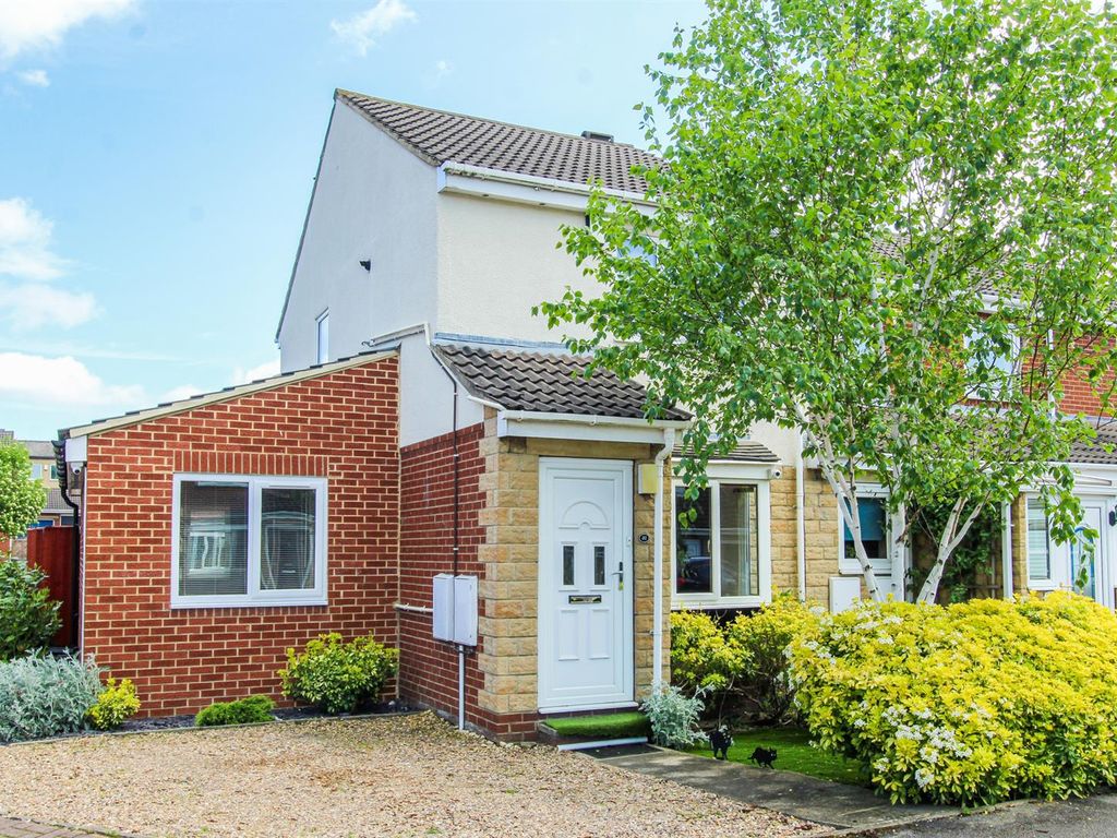 3 bed town house for sale in Dimple Gardens, Ossett WF5 Zoopla