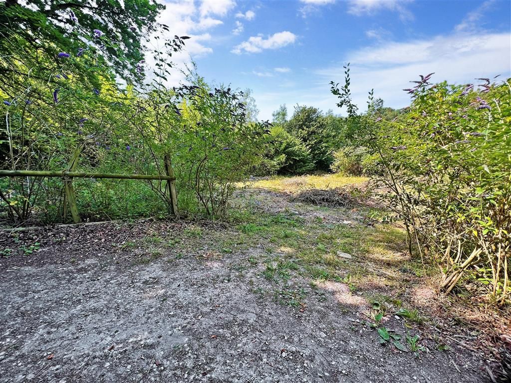 Land for sale in Ridge Lane, Meopham, Kent DA13, £35,000 Zoopla