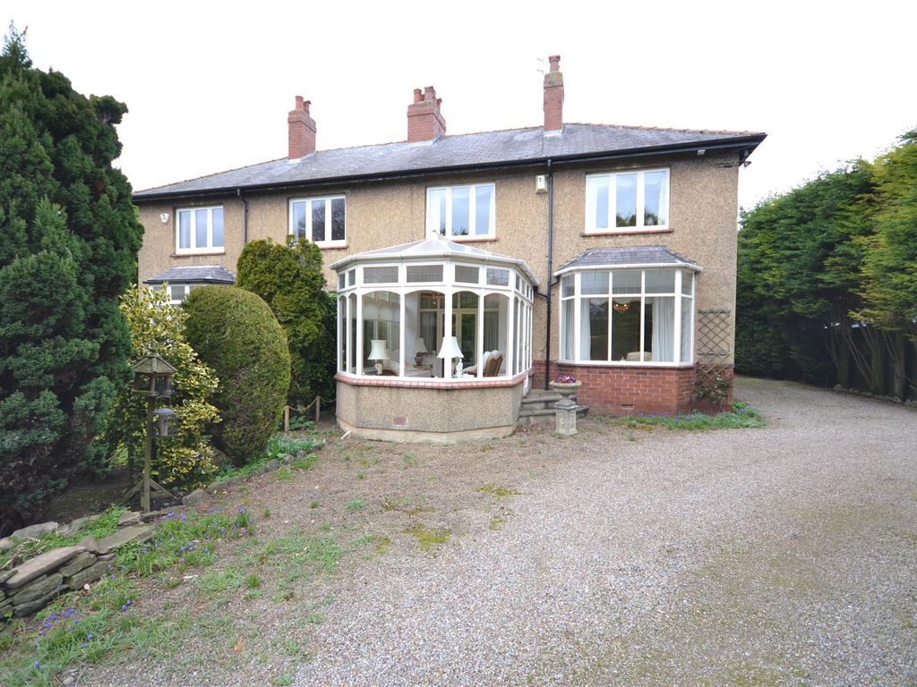 3 bed semidetached house for sale in Leeds Road, Barwick In Elmet