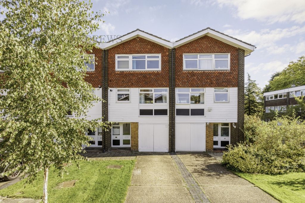 Heronsforde, Ealing W13  