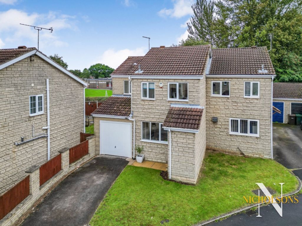 3 bed semidetached house for sale in Hillcrest Drive, South Anston