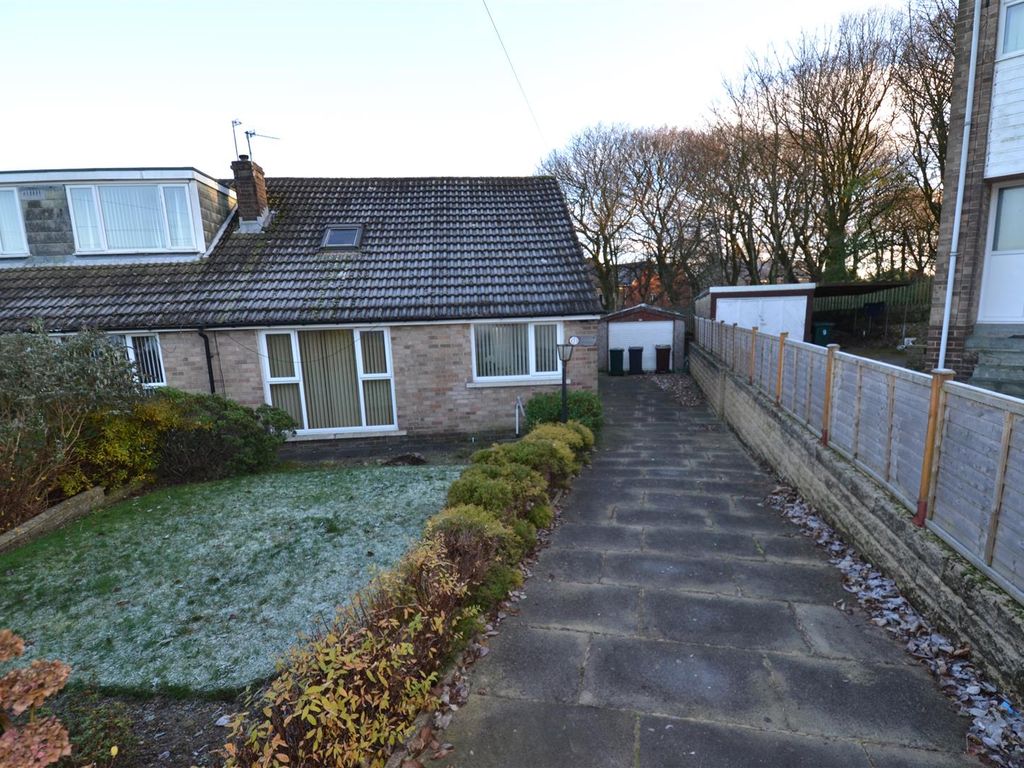 2 bed semidetached bungalow for sale in Heather Grove, Heaton