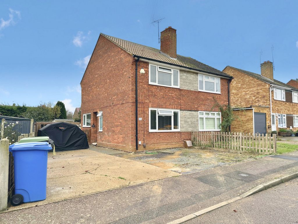 2 bed semidetached house for sale in Meadow Rise, Iwade Sittingbourne