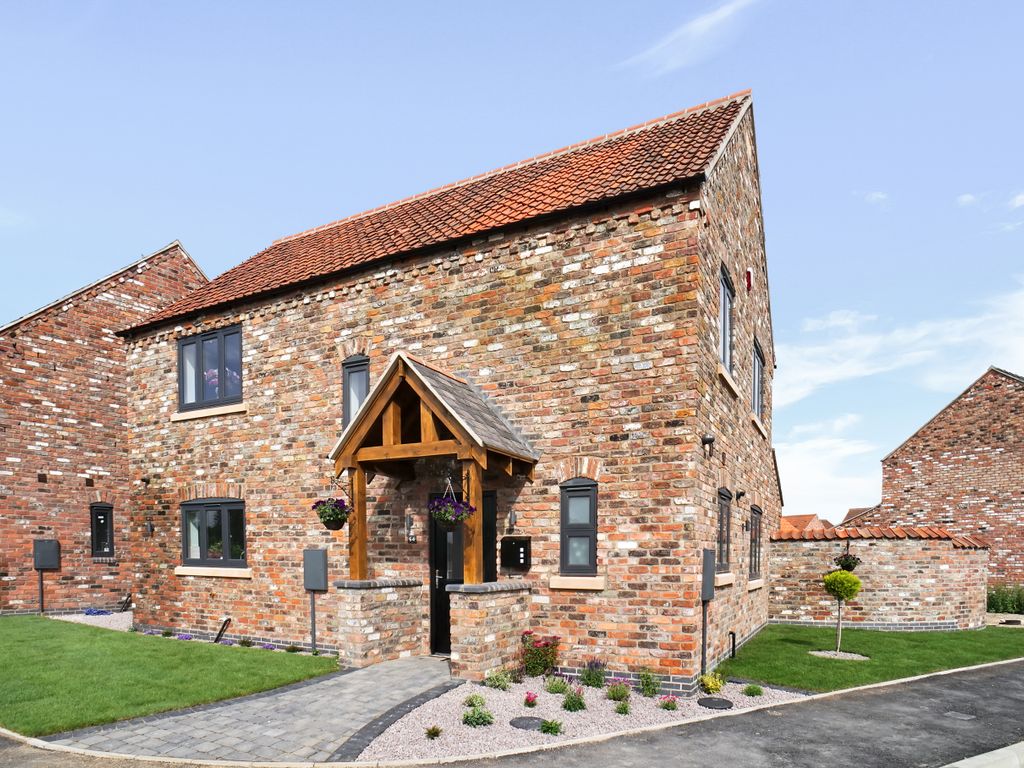 4 bed detached house for sale in Oakfield Road, Skellingthorpe, Lincoln