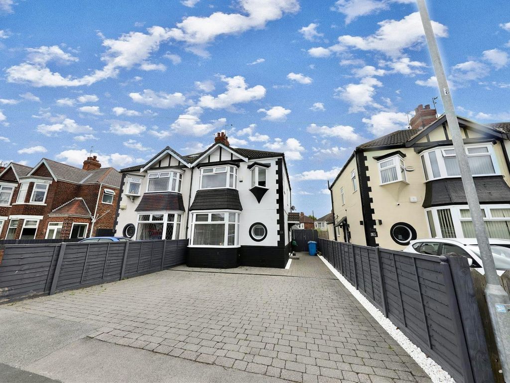 3 bed semidetached house for sale in Belgrave Drive, Hull HU4, £