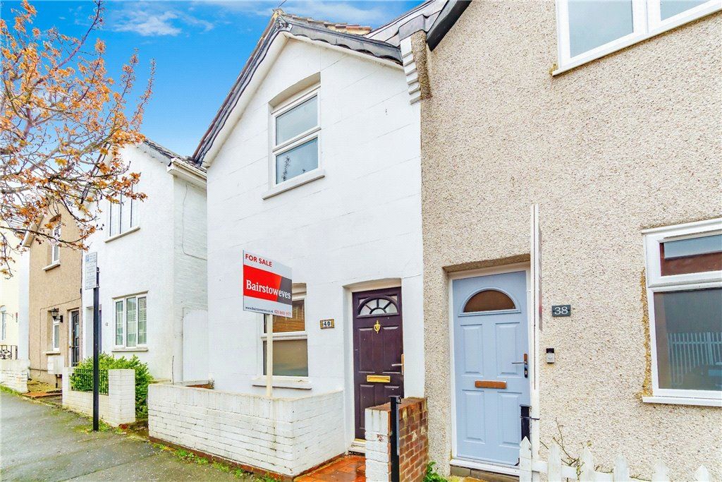 2 bed semidetached house for sale in Napier Road, South Croydon CR2, £