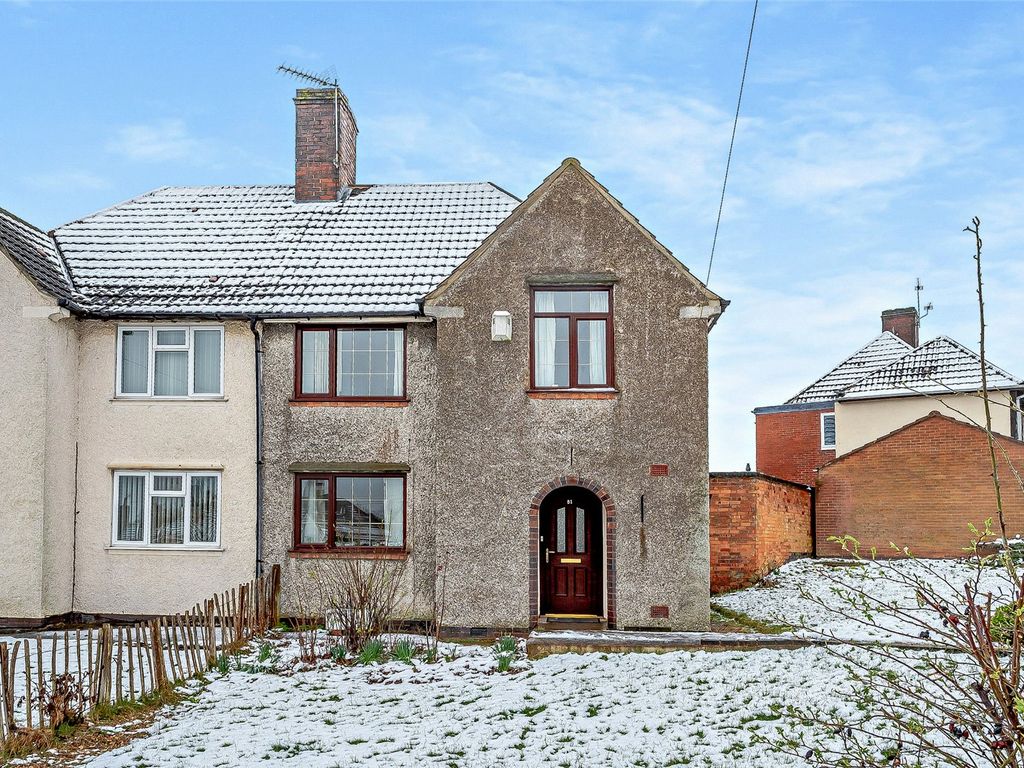 3 bed semidetached house for sale in Valence Road, Leicester