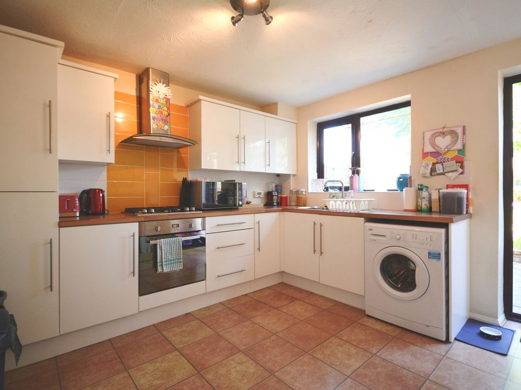2 bed terraced house to rent in Townsend Close, Forest Park, Bracknell RG12 Zoopla