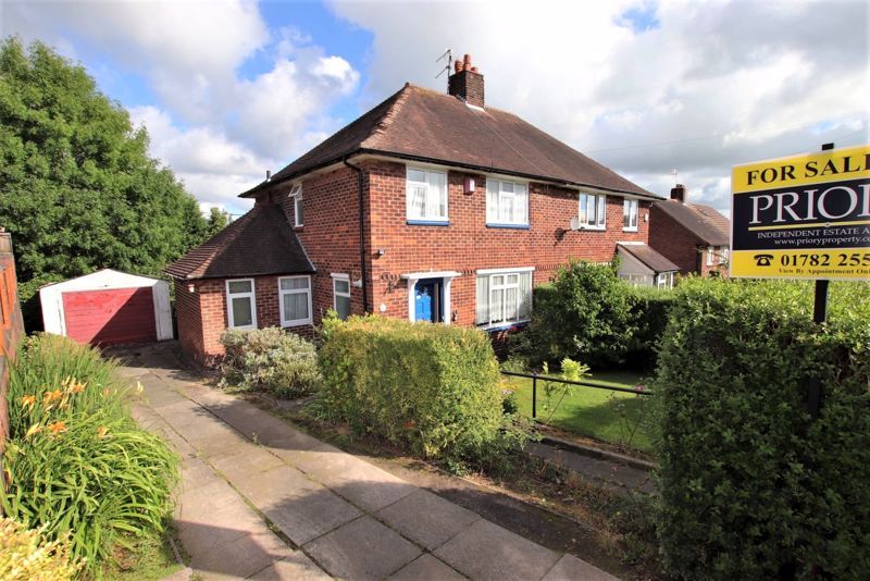 3 bed semidetached house for sale in Highfield Road East, Biddulph
