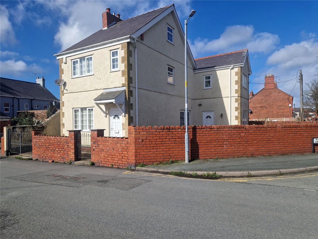 4 bed detached house for sale in Princes Road, Rhosllanerchrugog