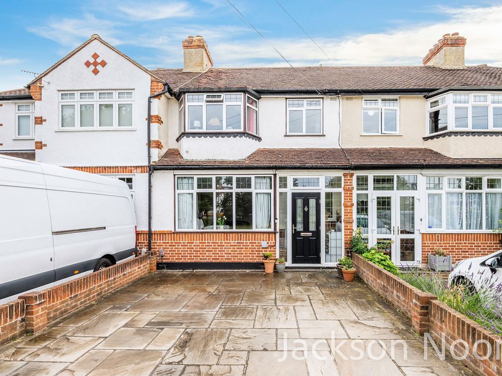 3 bed terraced house for sale in Green Lanes, Ewell KT19 Zoopla