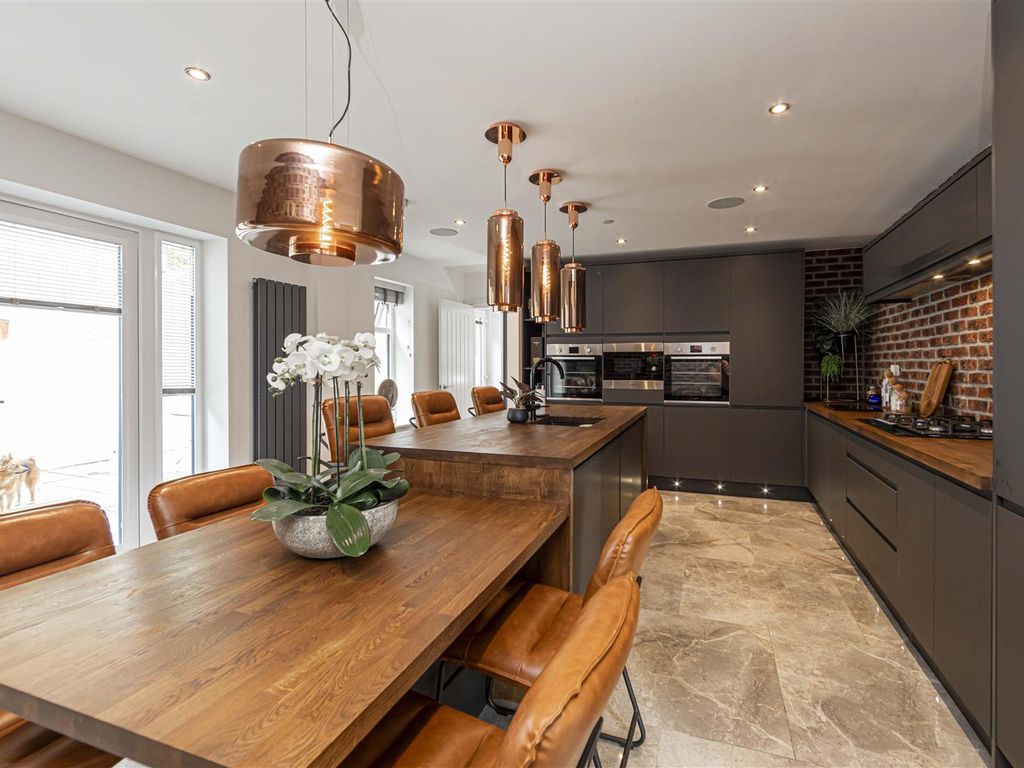 4 bed detached house for sale in The Glade, Wyllie, Blackwood NP12, £