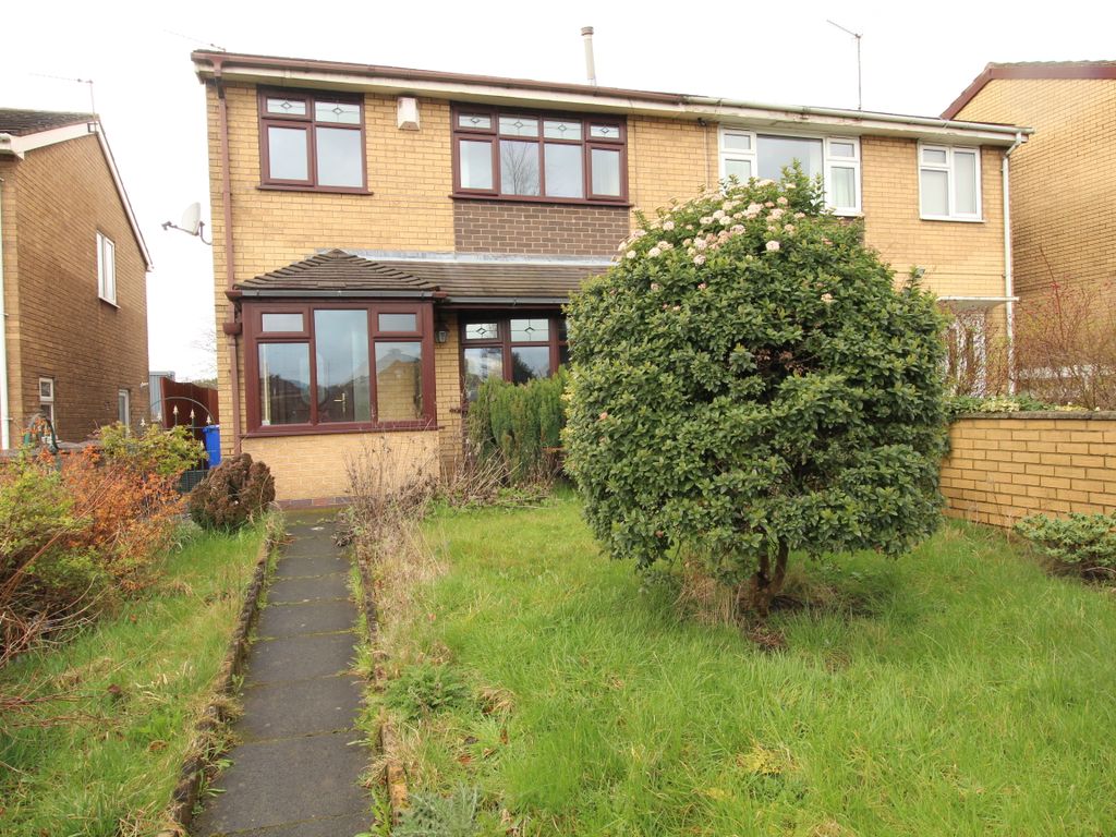 3 bed semidetached house to rent in High Street, Stoke On Trent ST6, £