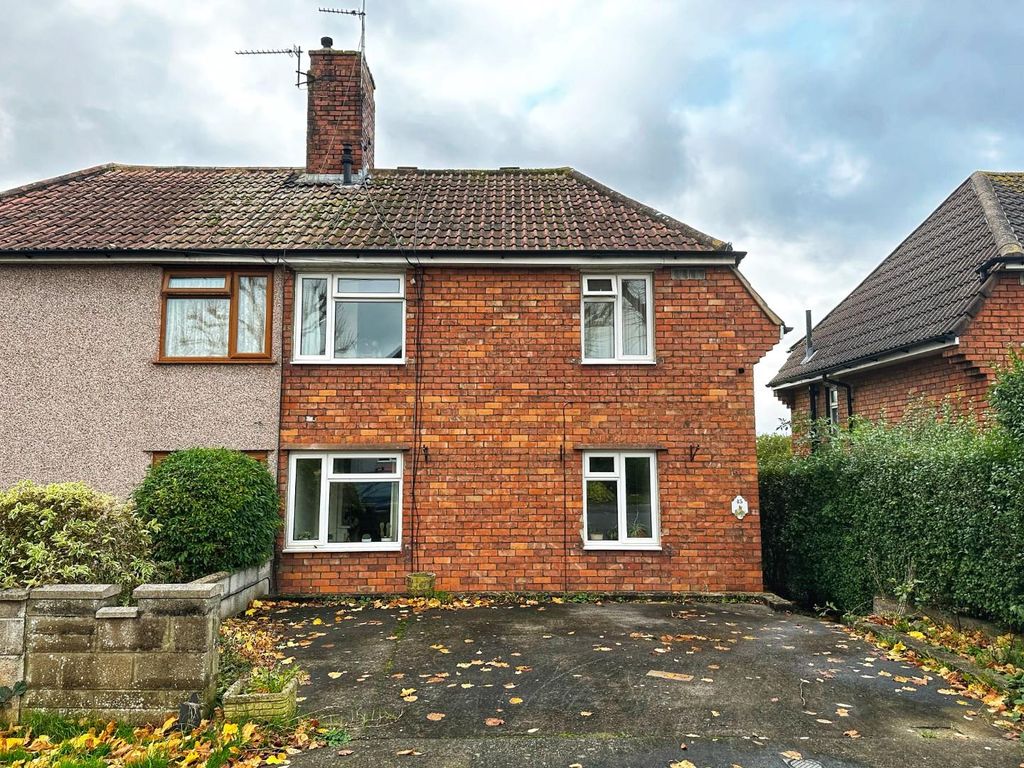 3 bed semidetached house for sale in Thicket Avenue, Fishponds