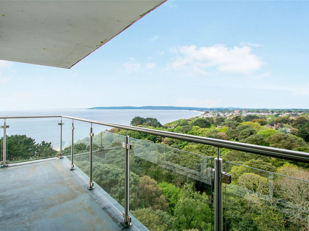 3 bed flat for sale in Admirals Walk, West Cliff Road, Bournemouth