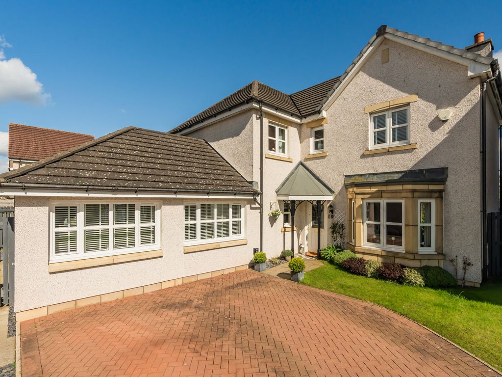5 bed villa for sale in 8 Buie Haugh, Kirkliston EH29, £529,995 Zoopla