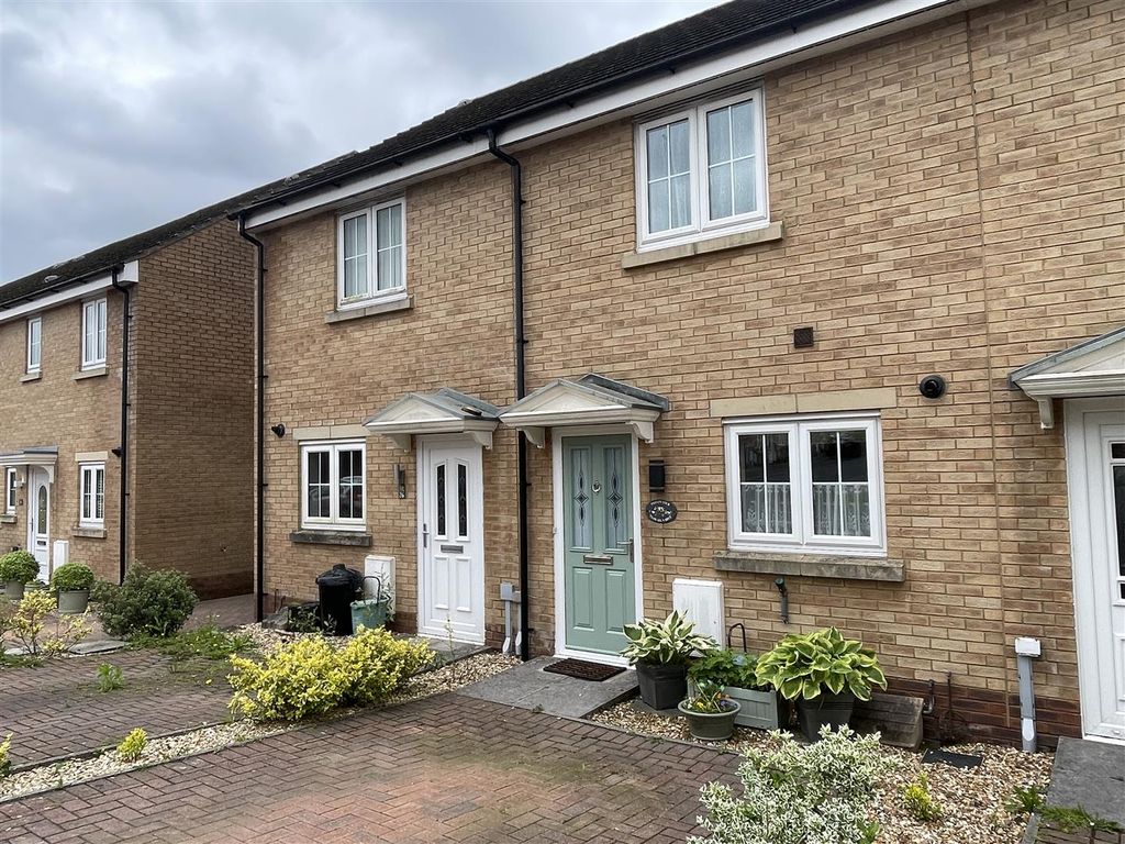2 bed terraced house for sale in Clos AelYBryn, Penygroes, Llanelli