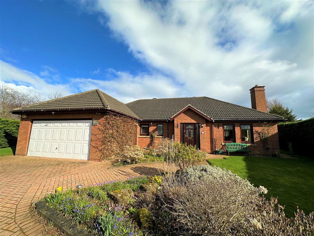 3 bed bungalow for sale in The Orchard, Hepscott, Morpeth NE61 Zoopla