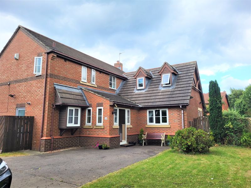 5 bed detached house for sale in Lyndale, Cramlington NE23 Zoopla